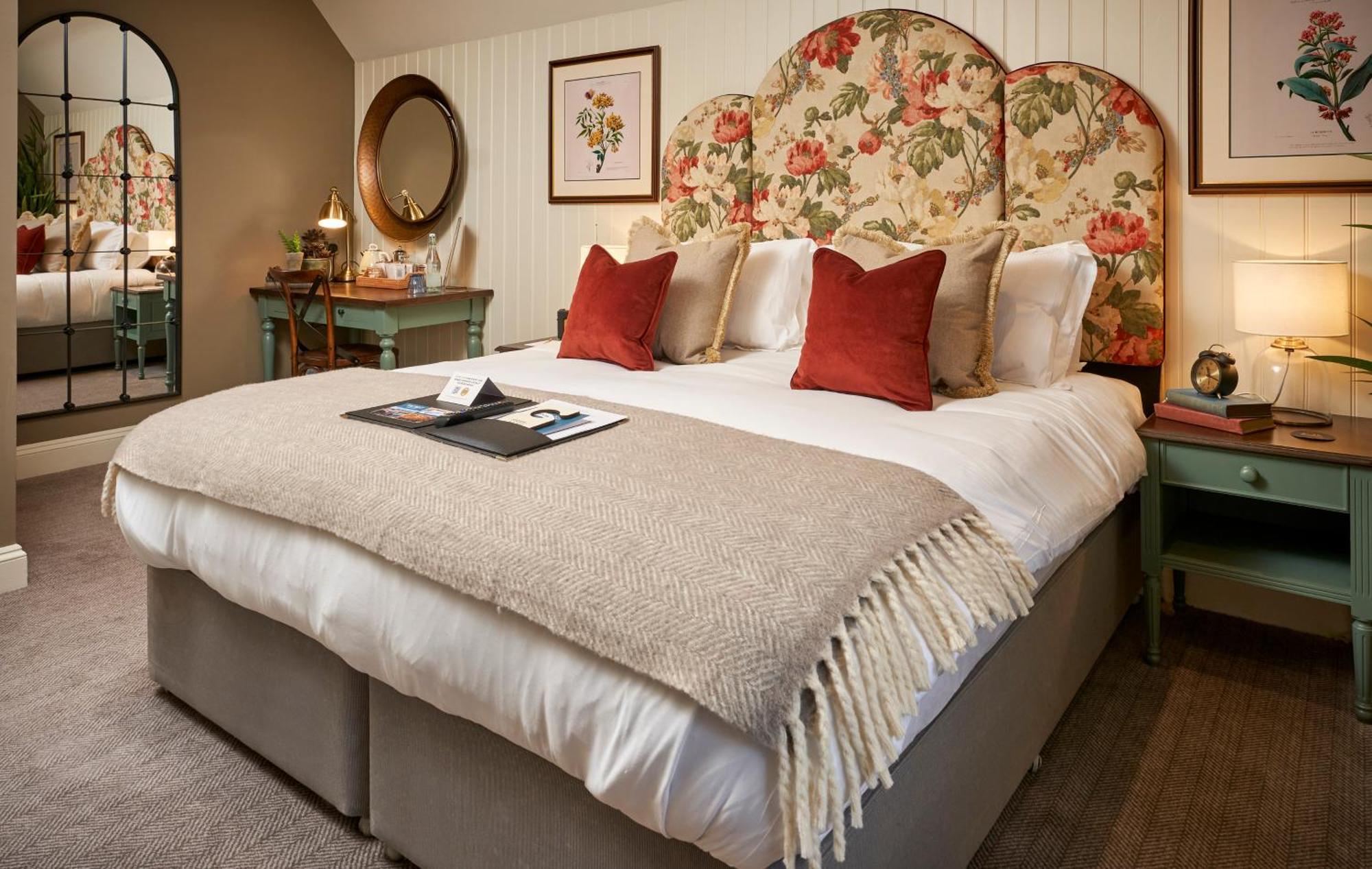 The Trout At Tadpole Bridge Hotel Фарингдън Екстериор снимка